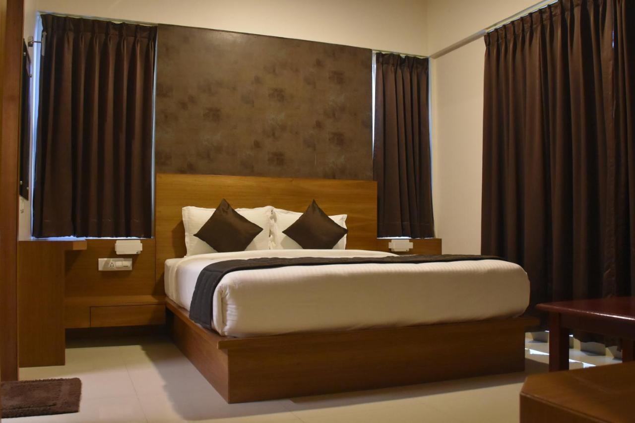 Heritage Inn Mysore Εξωτερικό φωτογραφία