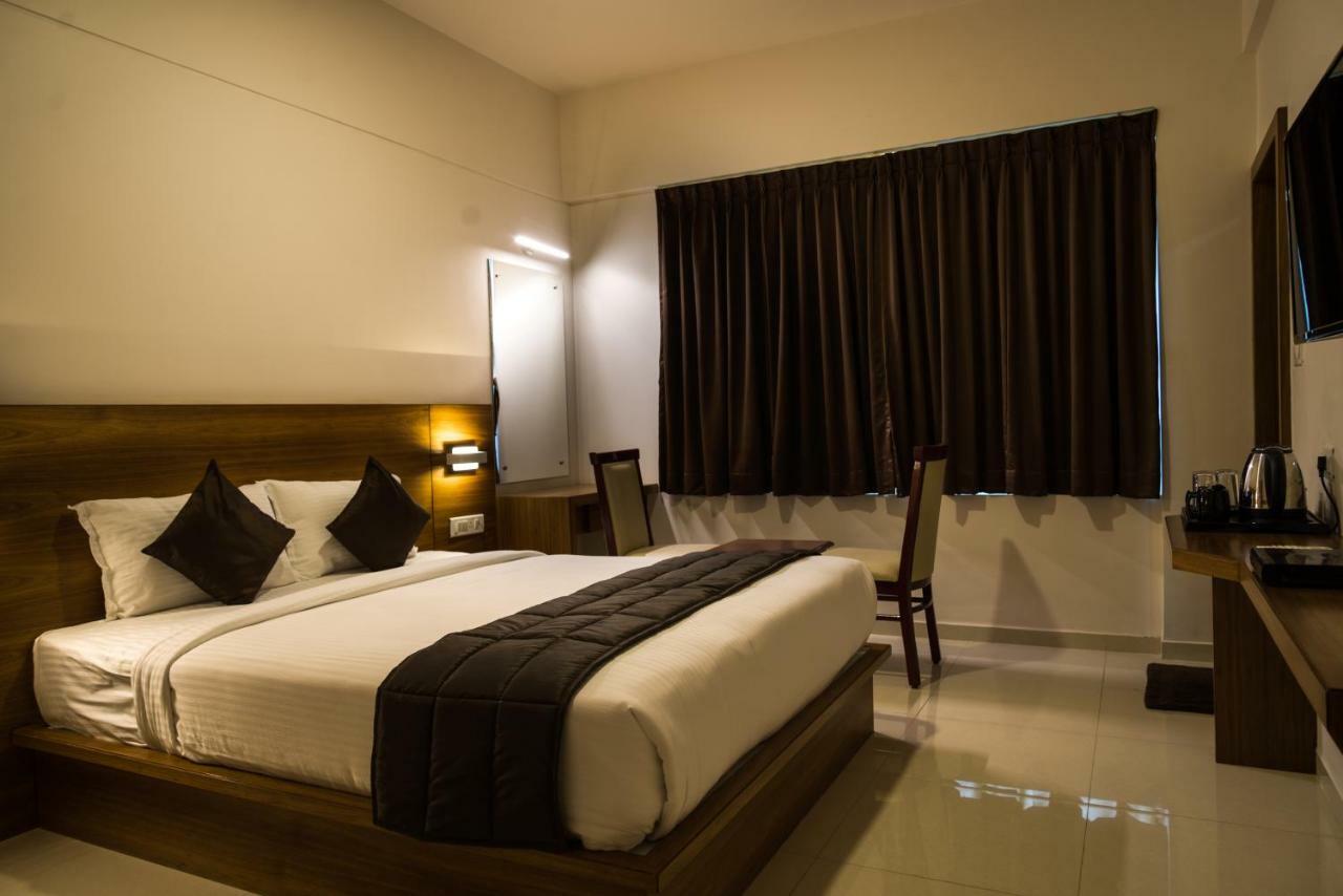 Heritage Inn Mysore Εξωτερικό φωτογραφία