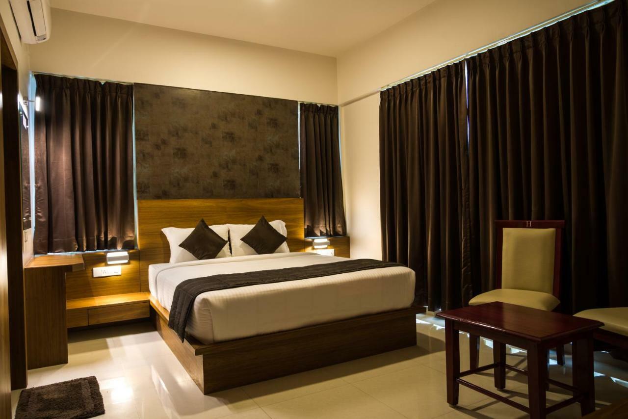 Heritage Inn Mysore Εξωτερικό φωτογραφία