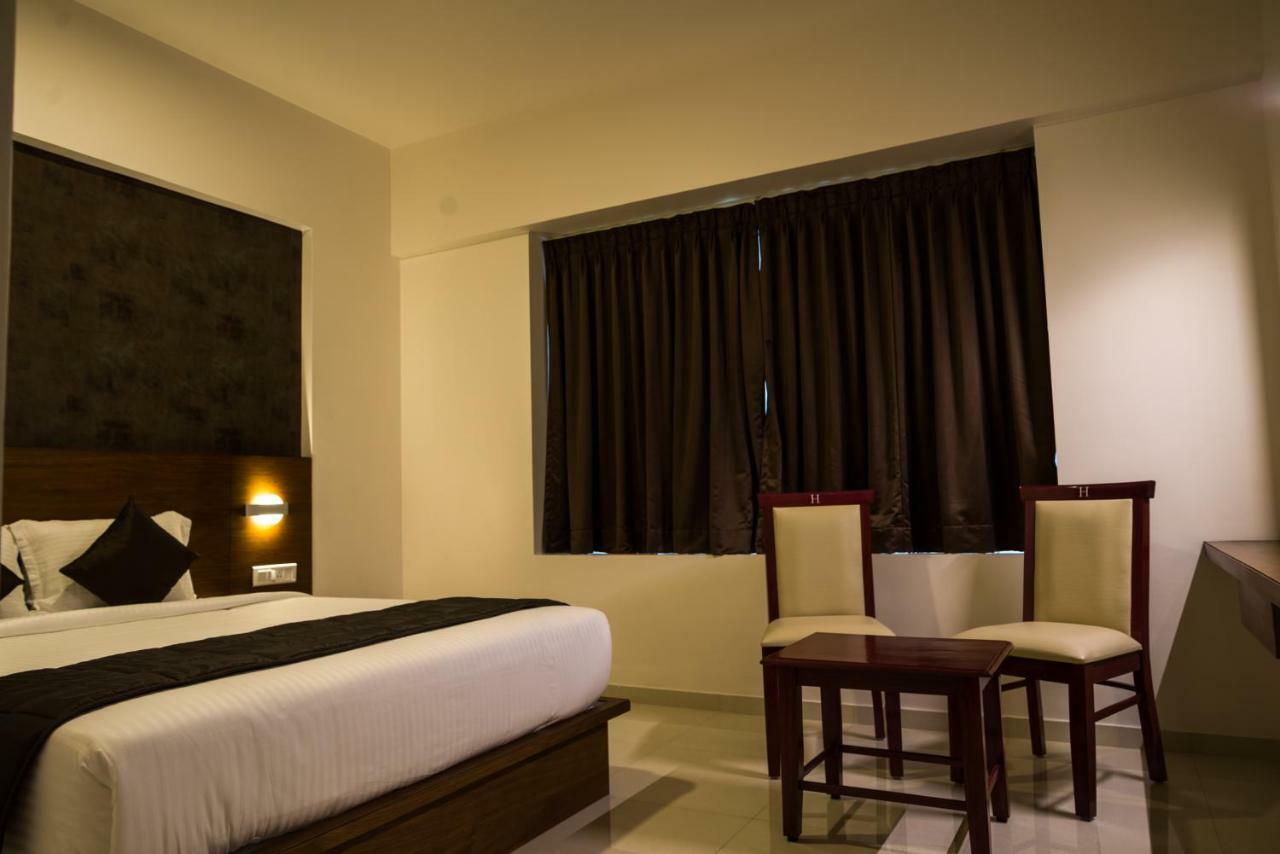 Heritage Inn Mysore Εξωτερικό φωτογραφία